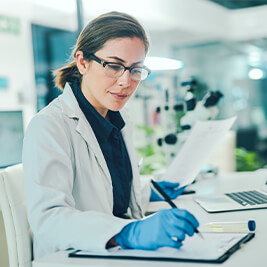 female-physician-working-in-a-lab